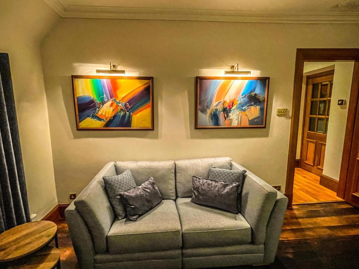 אינברנס Cathedral Apartment מראה חיצוני תמונה