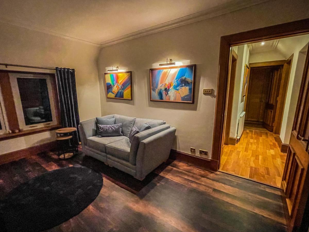 אינברנס Cathedral Apartment מראה חיצוני תמונה